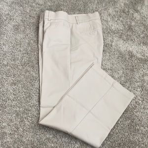 Stretchable waist pants